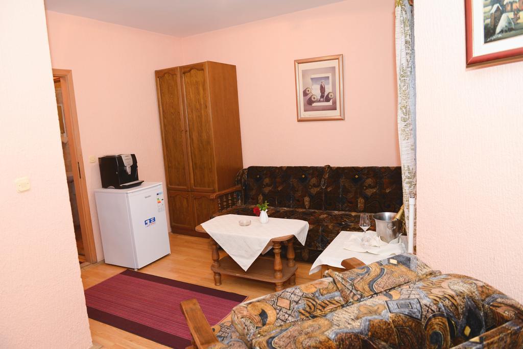 Hotel Beli Dvor Sombor Camera foto